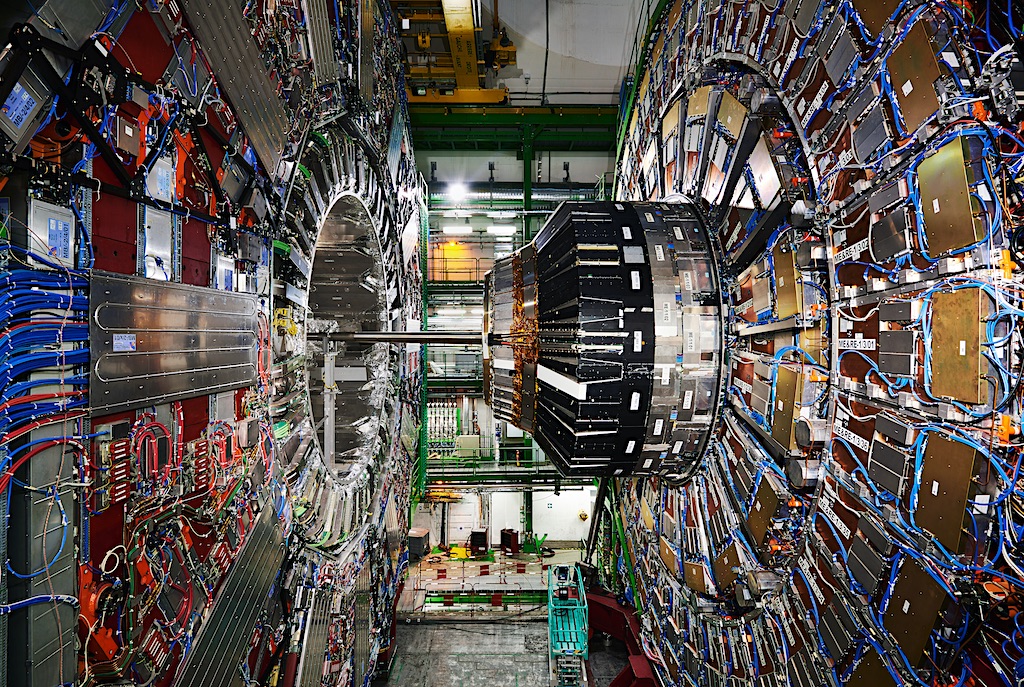 <p><b>Large Hadron Collider</b></p>
<p>CMS#06</p>
